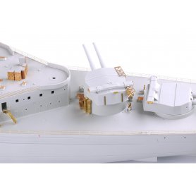 Eduard 1:200 HMS Hood pt. 5 deck TRUMPETER