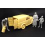 Bronco 1:35 CB35171 Italian Light Delivery Van w/Civilian