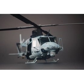 Kitty Hawk 80124 Bell Uh-1Y