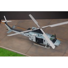 Kitty Hawk 80124 Bell Uh-1Y