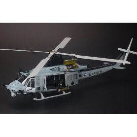 Kitty Hawk 80124 Bell Uh-1Y