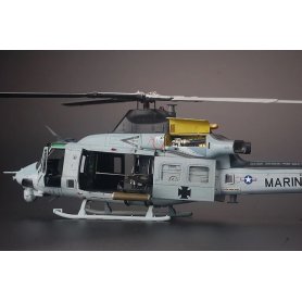 Kitty Hawk 80124 Bell Uh-1Y