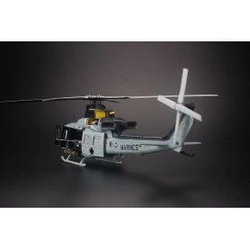 Kitty Hawk 80124 Bell Uh-1Y