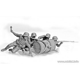 MB 1:35 German Infantry Defense, Eastern Front Battle Series