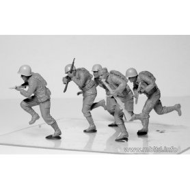MB 1:35 Move, move, move - US Soldiers, Operation Overlord