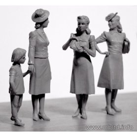 MB 1:35 35148 WOMEN OF WW II ERA