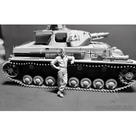 MB 1:35 German Tankers - A break between battles, WW II