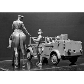MB 1:35 35151 "URGENT DISPATCH!" GERMAN MILITARY RADIO CAR SD.KFZ.2 TYPE 170VK WITH CREW, WW II ERA