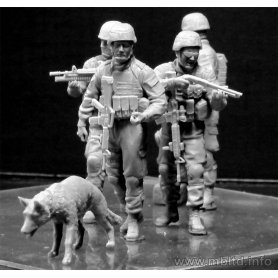 MB 1:35 Modern US Infantry cordon and search