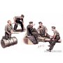 MB 1:35 35160 GERMAN TANKMEN, WWII ERA