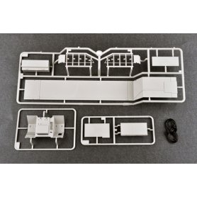 Trumpeter 1:35 M983 HEMTT i wyrzutnia M901