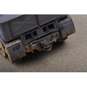 Trumpeter 1:35 Sd.Kfz.8 Schwerer Zugkraftwagen 12t