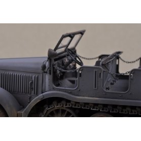 Trumpeter 1:35 Sd.Kfz.8 Schwerer Zugkraftwagen 12t
