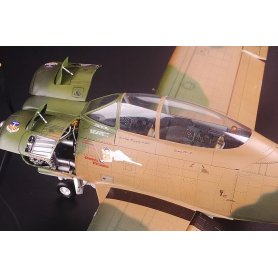 KittyHawk 32015 T-28C Trojan