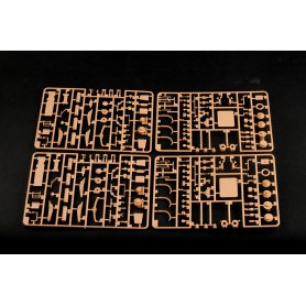 HOBBY BOSS 85502 1/35 M1070/M1000 HETS