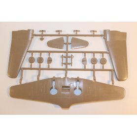 Fly 1:72 Ilyushin Il-10 / Chiny, Korea