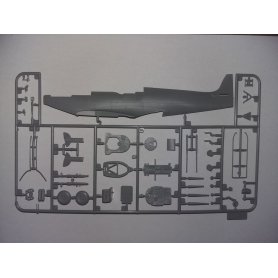 ICM 48060 Spitfire Mk.IXc Beer delivery