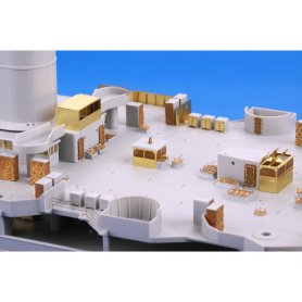 HMS Hood pt. 6 superstructure TRUMPETER 