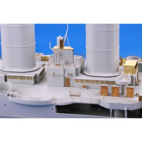 HMS Hood pt. 6 superstructure TRUMPETER 