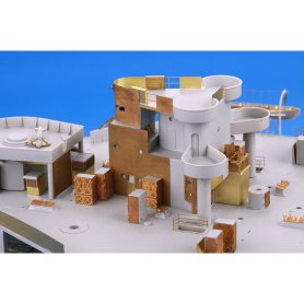 HMS Hood pt. 6 superstructure TRUMPETER 