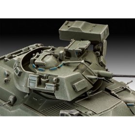 Revell 03143 1/72 M2/M3 Bradley