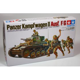 Tamiya 1:35 Pz.Kpfw.II i 5 figurek | Model do sklejania + farby + klej + pędzelki