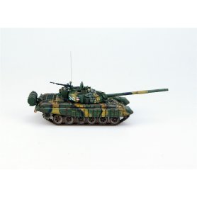 Modelcollect UA72011 T-72B1 with ERA main battle 