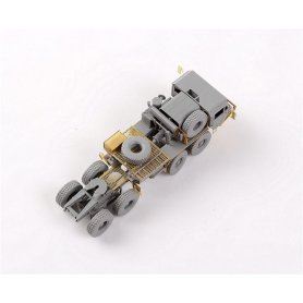 Modelcollect 1:72 M983A2 HEMTT i MAZ 7410