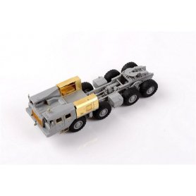 Modelcollect 1:72 M983A2 HEMTT i MAZ 7410