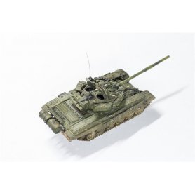Modelcollect UA72104 Russian T-72B1 with ERA 1988