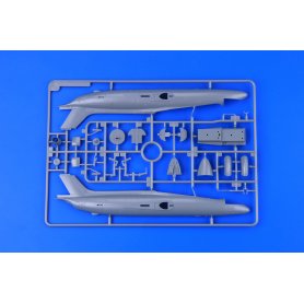 Eduard 8099 L-29 Delfin