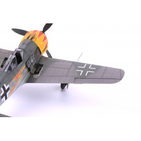 Eduard 1:48 Focke Wulf Fw-190A wczesna wersja ROYAL CLASS