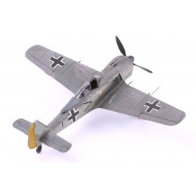 Eduard 1:48 Focke Wulf Fw-190A wczesna wersja ROYAL CLASS