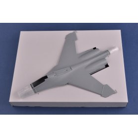 Hobby Boss 1:48 Sukhoi Su-27UB Flanker C