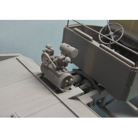 Mirror Models 35801 US Diamond T 969 Wrecker soft