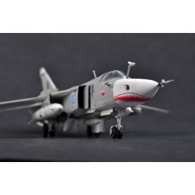 Trumpeter 01672 Su-24MR Fencer-E