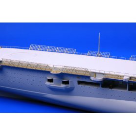 Eduard DKM Graf Zeppelin railings nets pt.4 TRUMPETER
