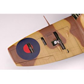 Trumpeter 1:24 Supermarine Spitfire Mk.Vb / Trop