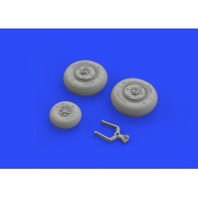 Eduard L-29 wheels AMK