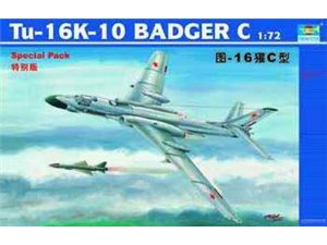 Trumpeter 01613 Tu-16K-10 Badger C