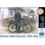 MB 1:35 GERMAN SOLDIER WITH BICYCLIST / 1939-1942