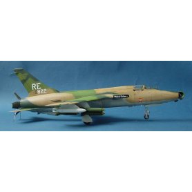 Trumpeter 1:32 F-105D Thunderchief
