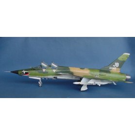 Trumpeter 1:32 Republic F-105G Thunderchief