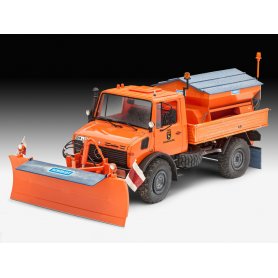 Revell 07438 1/24 Unimog U1300L Winter Servis