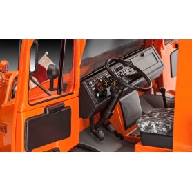 Revell 07438 1/24 Unimog U1300L Winter Servis
