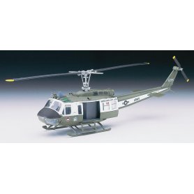 Hasegawa A11-00141 1:72 UH-1H Iroquois