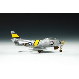 Trumpeter 1:144 F-86F-30 Sabre