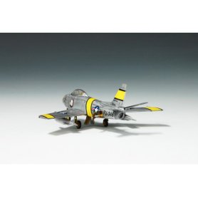 Trumpeter 1:144 F-86F-30 Sabre