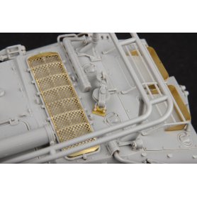 Trumpeter 1:35 BTR-60P / BTR-60PU