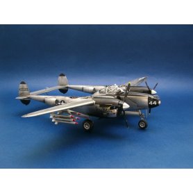Trumpeter 1:32 Lockheed P-38L-5-L0 Lightning